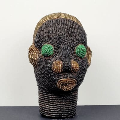 Tête Perlée Noir et Vert