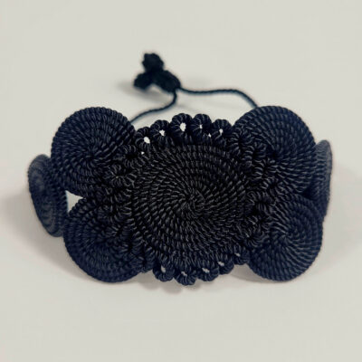bracelet-en-fil-de-soie-vegetale-passementerie-fait main-hirondellestore