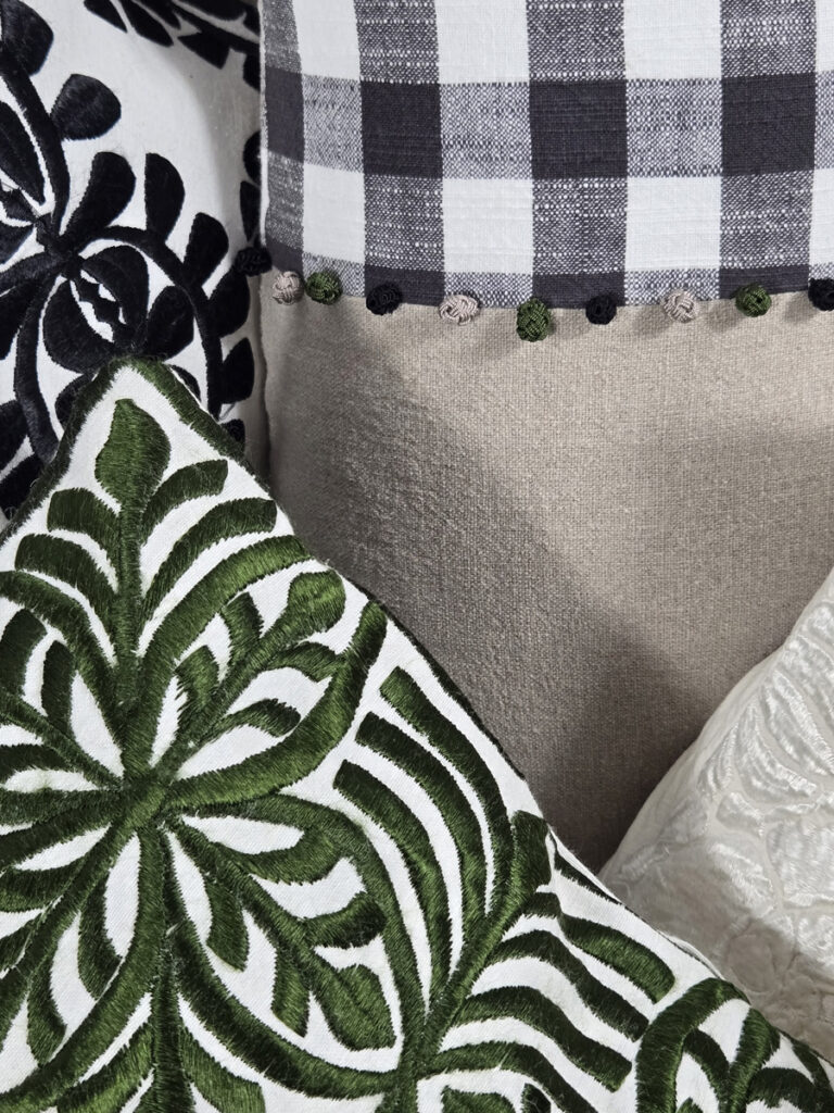 Coussins, création artisanale marocaine.