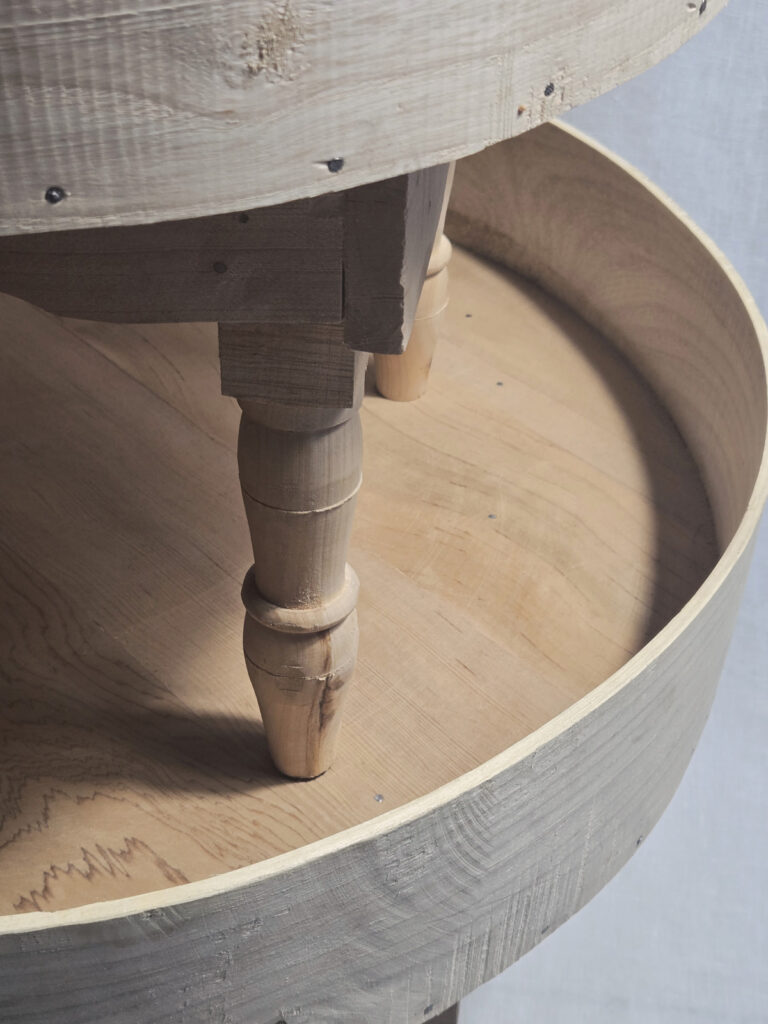 Tables en bois de cèdre,création artisanale marocaine